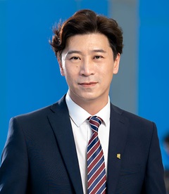 Johnny Poon